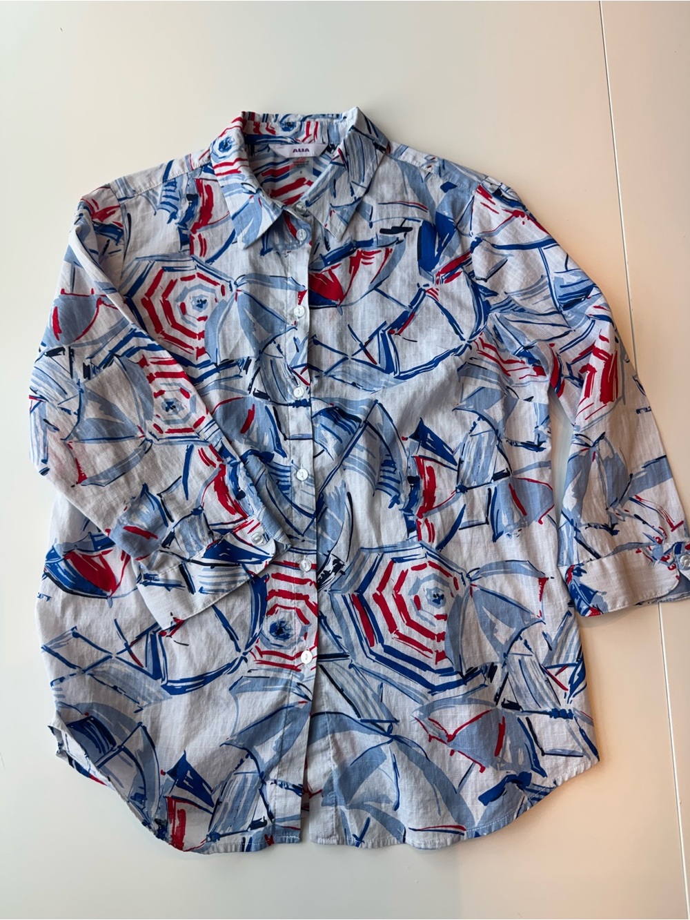 Alia woman’s 8 White Button-Down Shirt with Umbrella Print